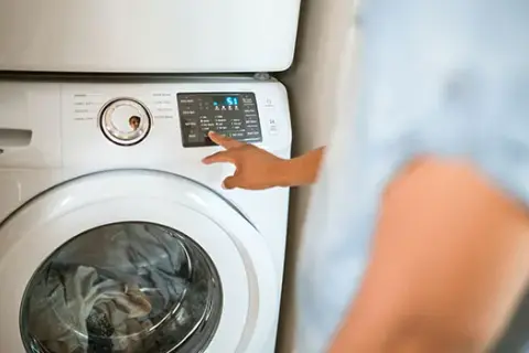 Co to jest inwerter w pralce? Funkcje i zalety technologii