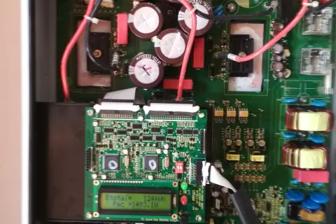 Jak naprawić inwerter? Skuteczne sposoby rozwiązania problemu krok po kroku