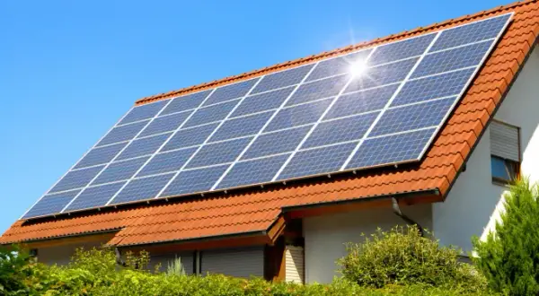 Koszt fotowoltaiki: Jak skutecznie sfinansować instalację PV?